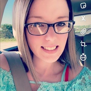 Meet your Posher, Alyssa